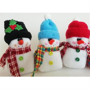 Daisy Chain Designs Miniature Snowmen Pattern & Starter Kit - 274850