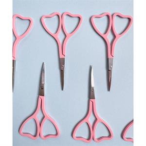 The Crafty Pie Heart Embroidery Scissors - 522586